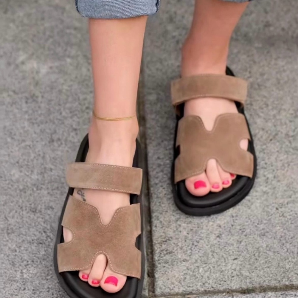 Sliders made from suede